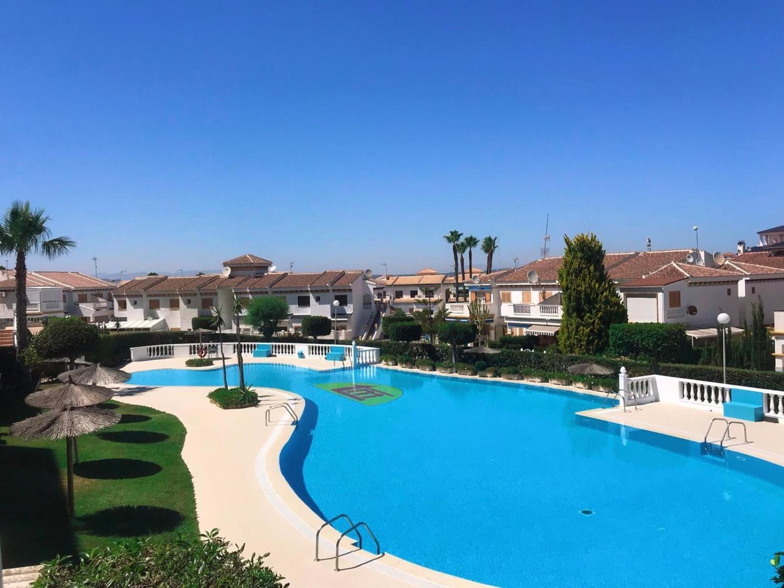 Your Holidays In La Mata Торевьиа Экстерьер фото